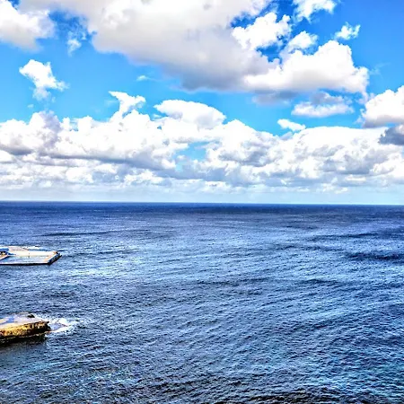 Appartement Large Penthouse With Sea View *